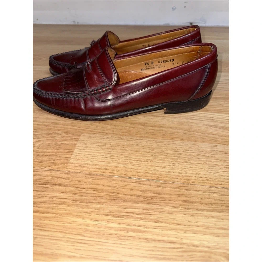 GH Bass Weejuns  Kiltie Loafers Burgundy Leather Made in USA Mens 9.5D
